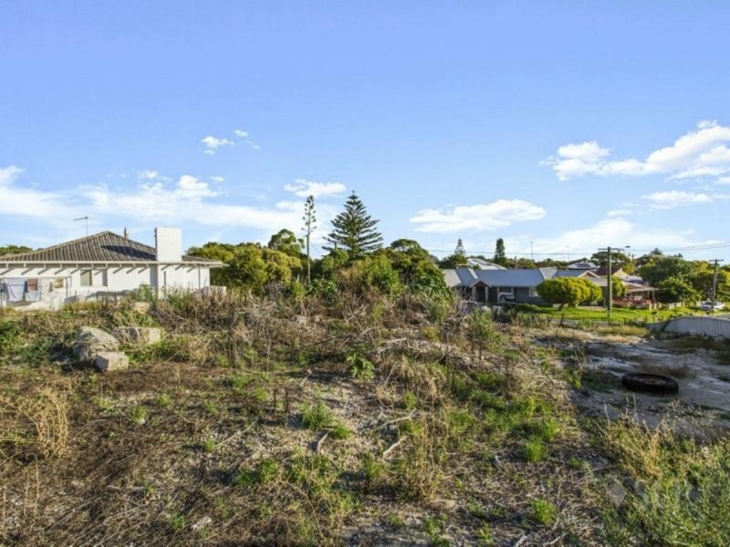 16 Galleon Place, Yanchep WA 6035