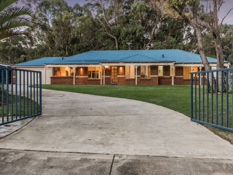 8 Oak Way, Baldivis WA 6171