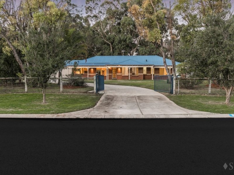 8 Oak Way, Baldivis WA 6171