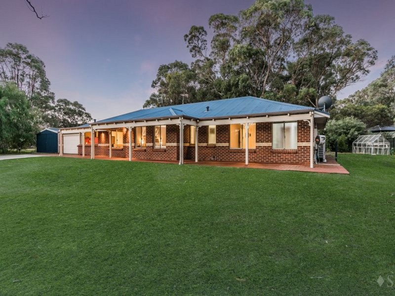 8 Oak Way, Baldivis WA 6171