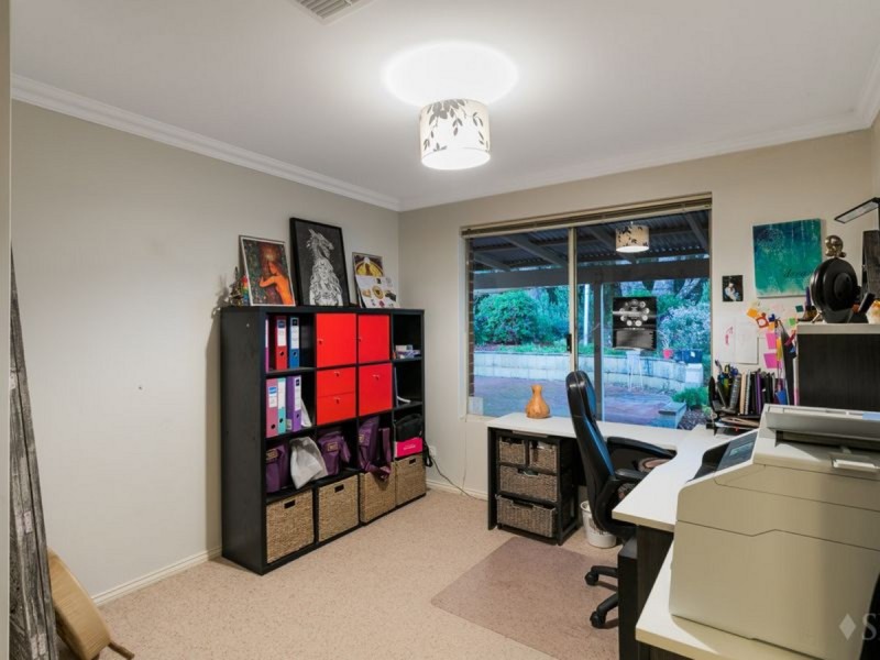 8 Oak Way, Baldivis WA 6171