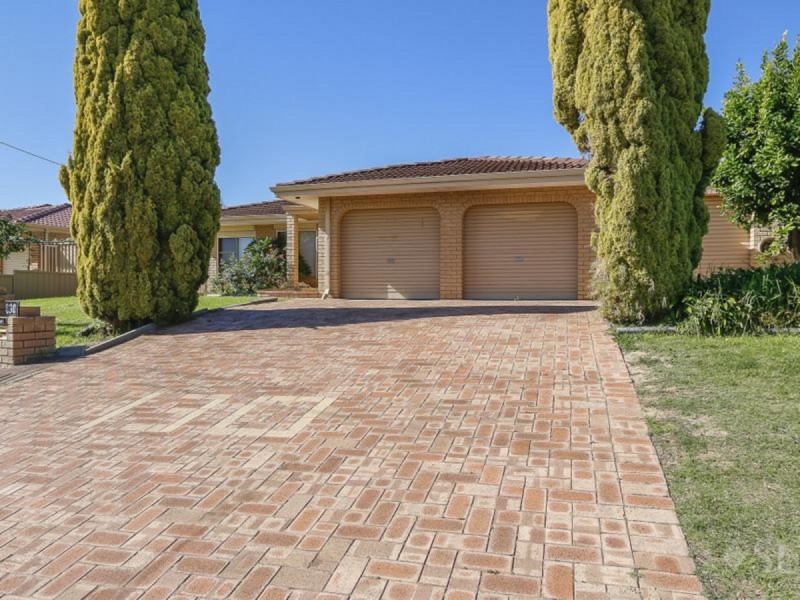 130 Jones Street, Stirling WA 6021