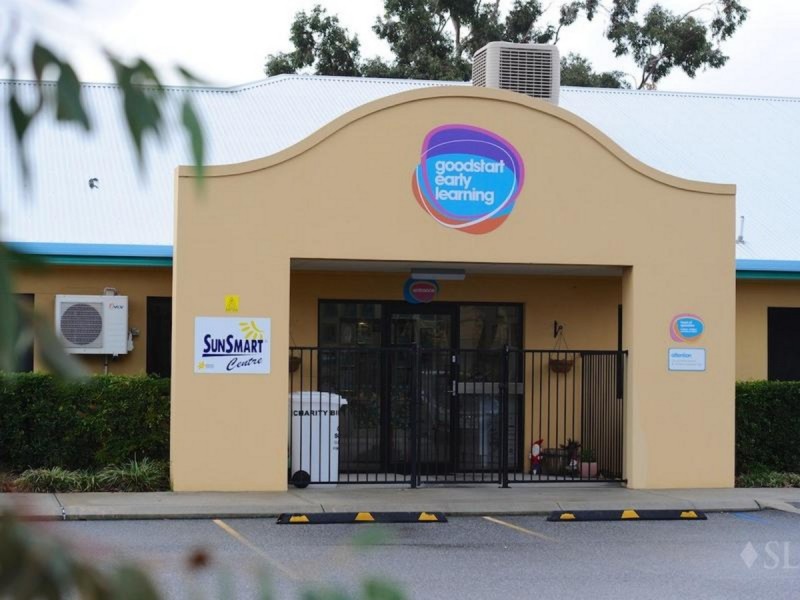 9 Peebles Cross, Sinagra WA 6065