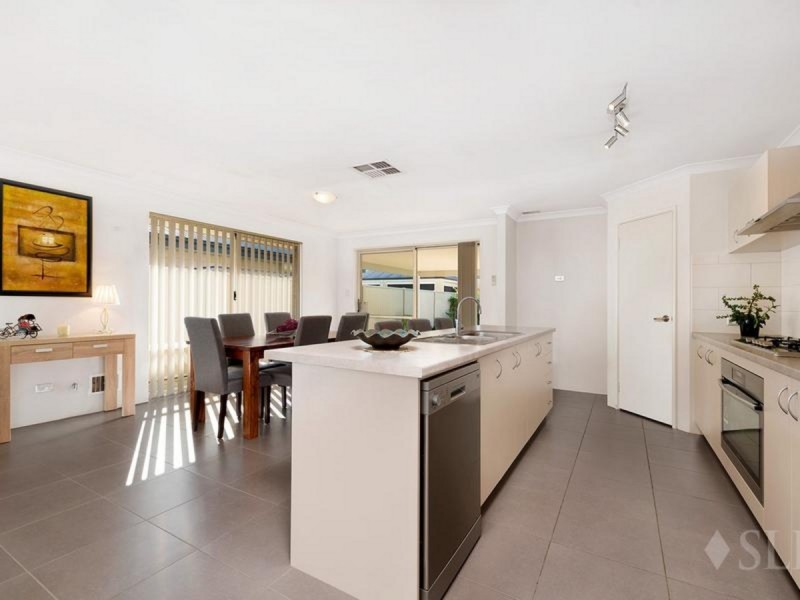 40 Fernhill Promenade, Harrisdale WA 6112