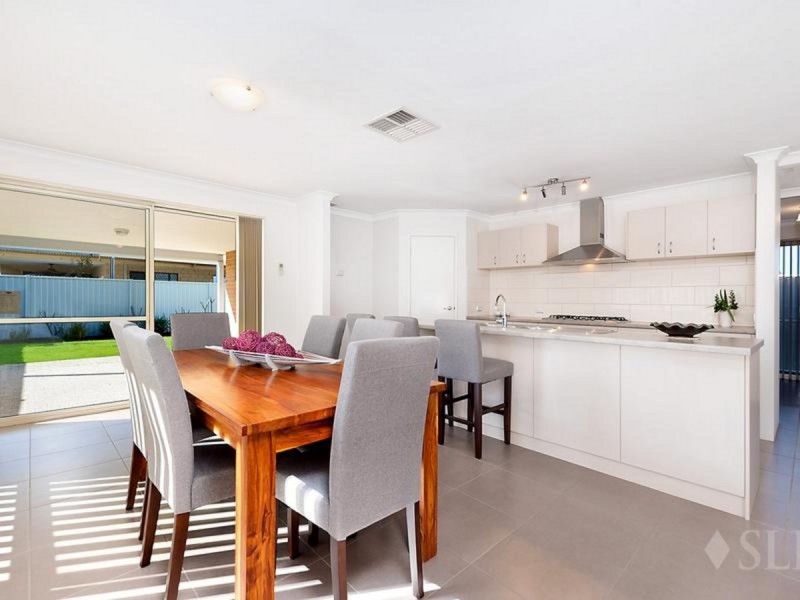 40 Fernhill Promenade, Harrisdale WA 6112