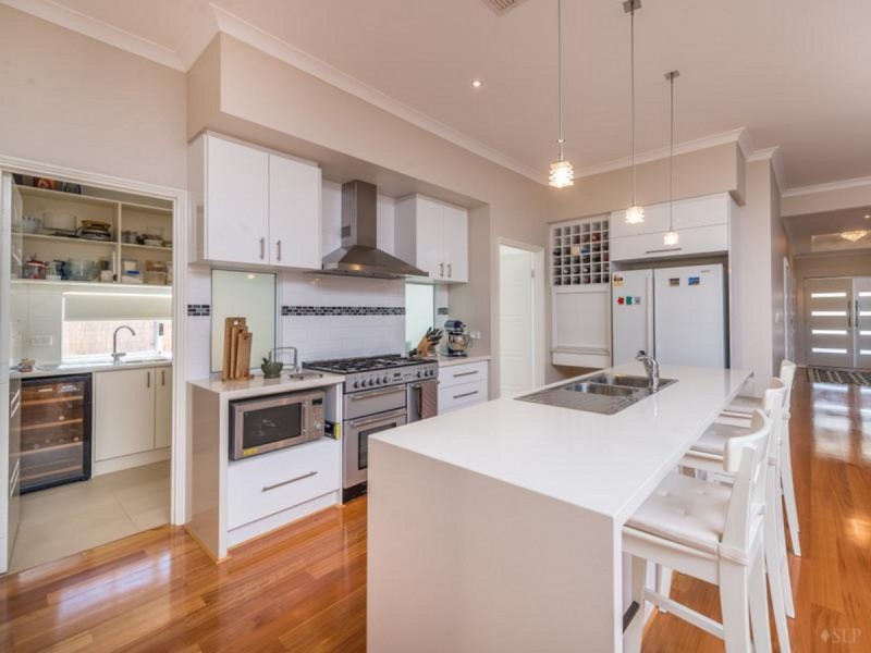 5 Berrington Pass, Quinns Rocks WA 6030