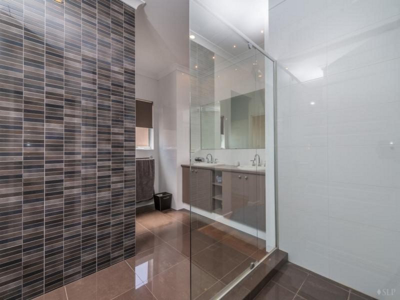 5 Berrington Pass, Quinns Rocks WA 6030