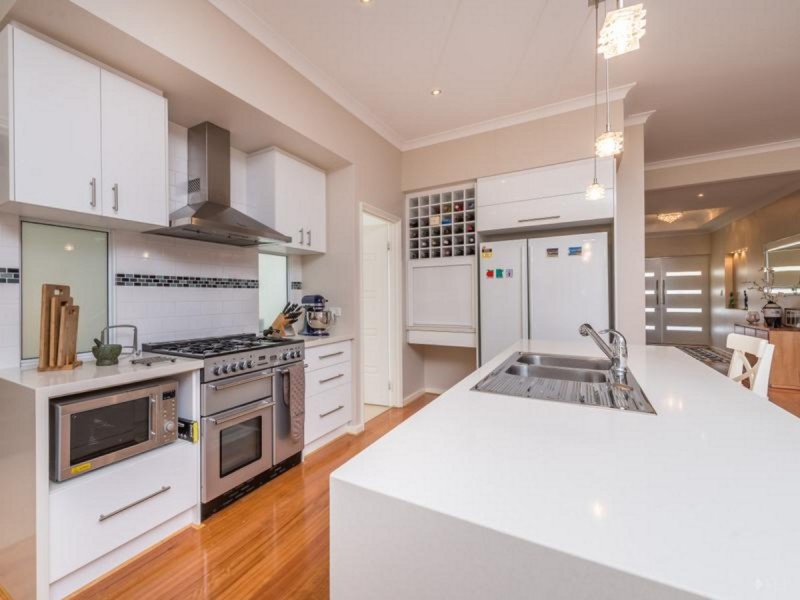 5 Berrington Pass, Quinns Rocks WA 6030