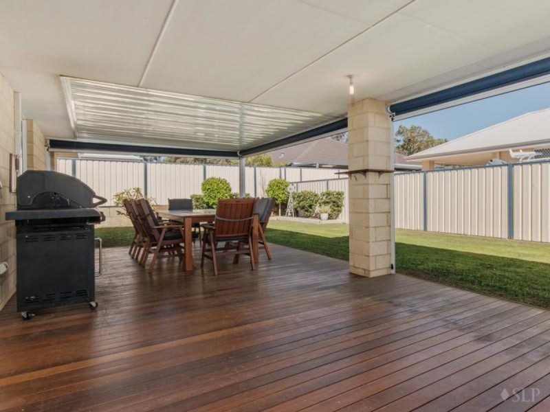 24 Sorrento Turn, Secret Harbour WA 6173