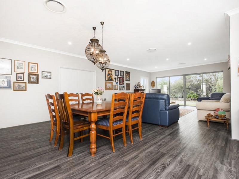 31 Carmen Circuit, The Vines WA 6069