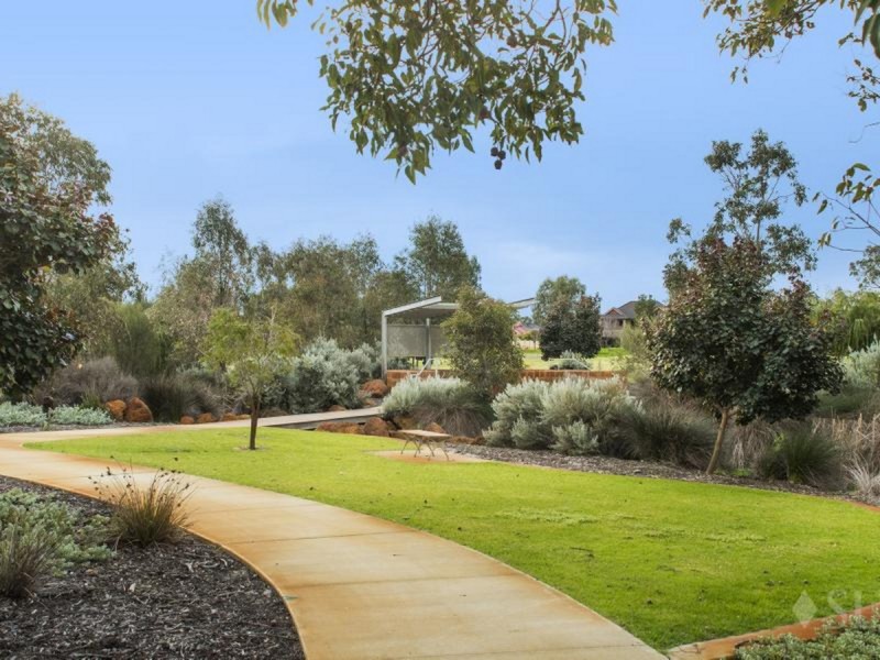 31 Carmen Circuit, The Vines WA 6069