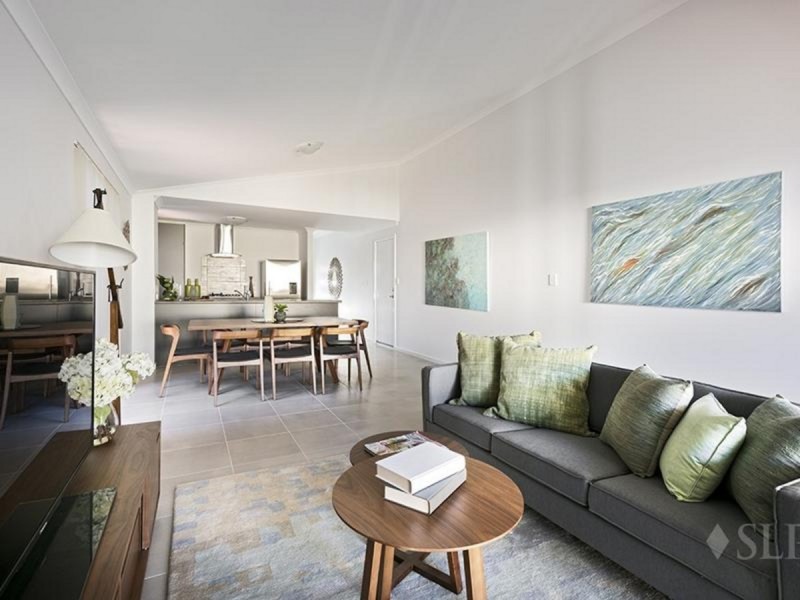 15 Mountain Street, Banksia Grove WA 6031