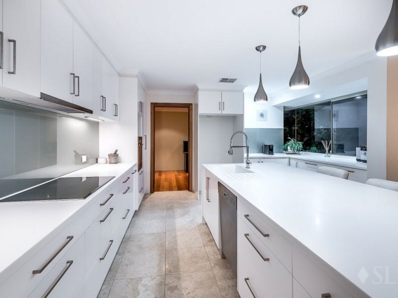 16 Harbour Town Heights, Connolly WA 6027