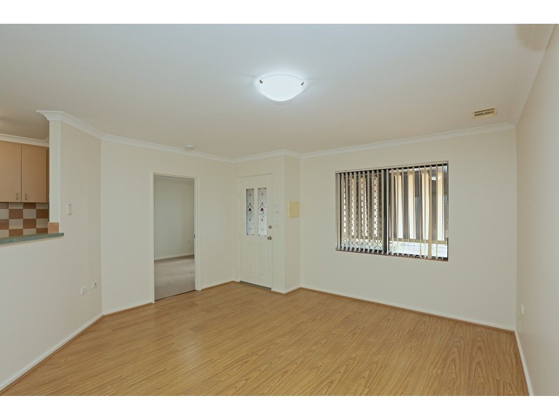 4/2 Camberwell Road, Balga WA 6061