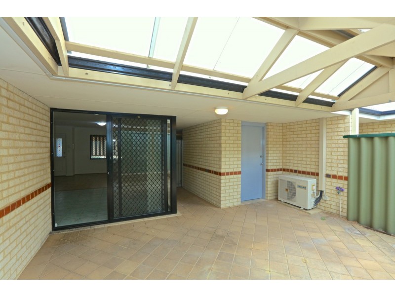 4/2 Camberwell Road, Balga WA 6061