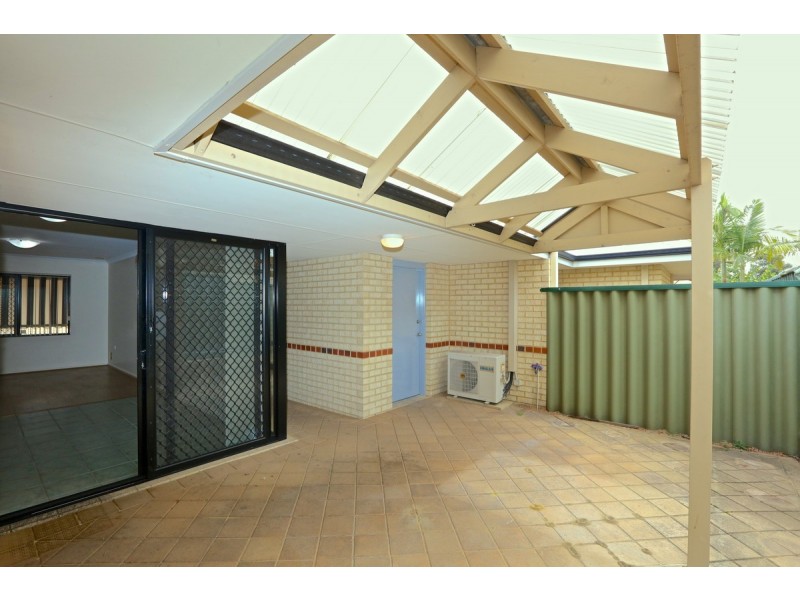 4/2 Camberwell Road, Balga WA 6061