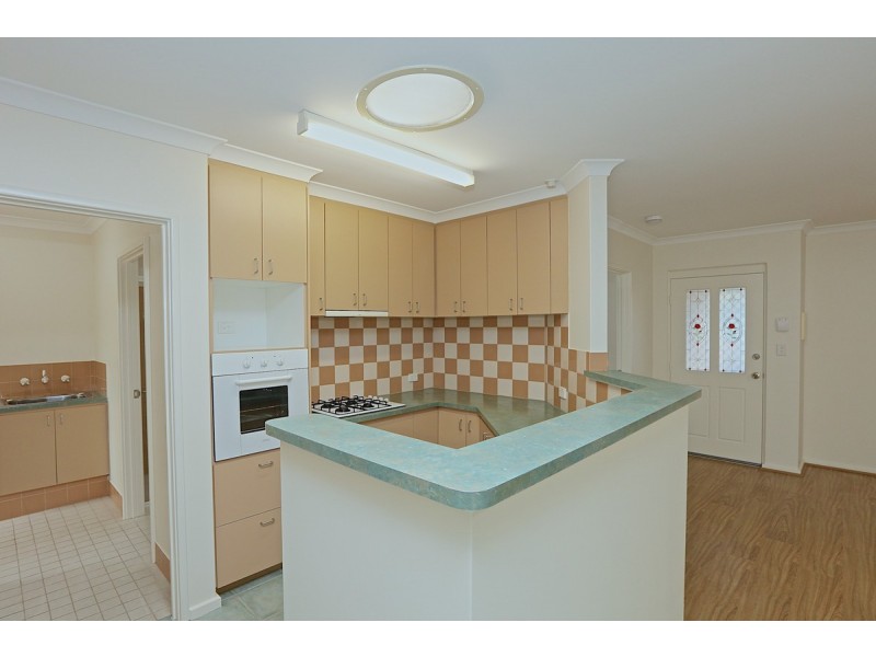 4/2 Camberwell Road, Balga WA 6061