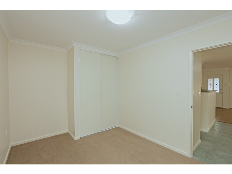 4/2 Camberwell Road, Balga WA 6061