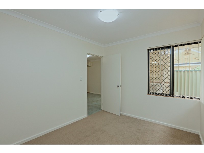 4/2 Camberwell Road, Balga WA 6061