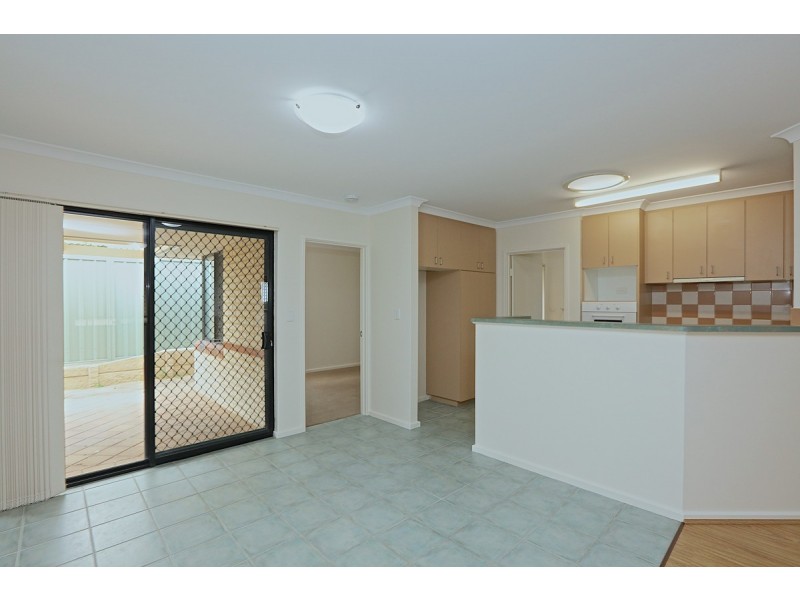 4/2 Camberwell Road, Balga WA 6061