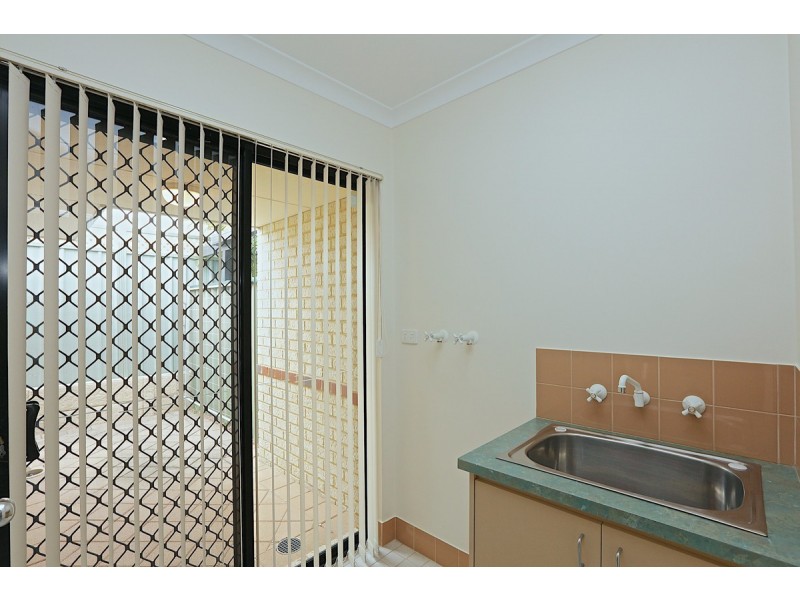 4/2 Camberwell Road, Balga WA 6061