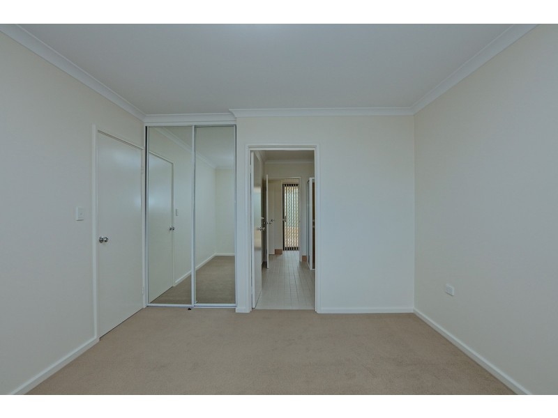 4/2 Camberwell Road, Balga WA 6061