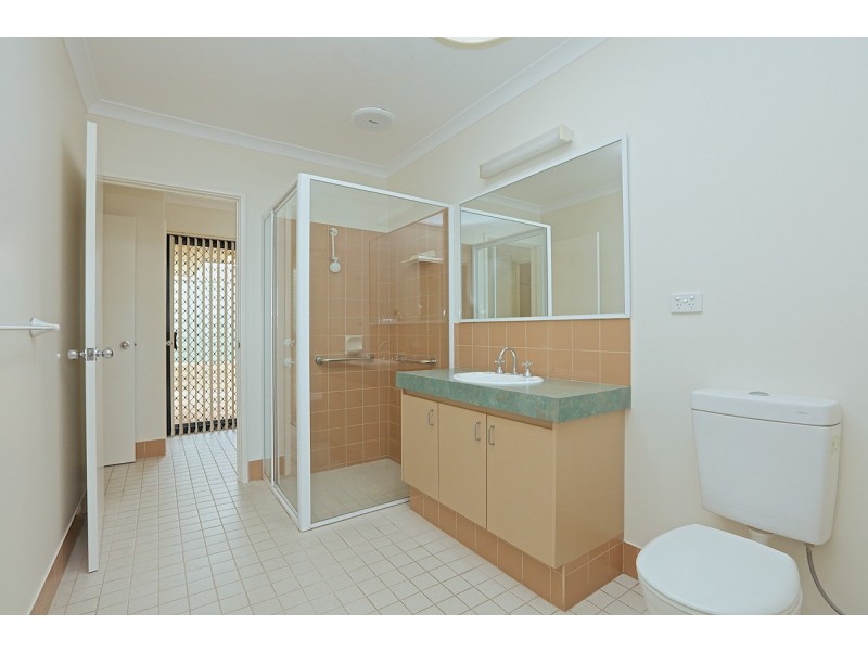 4/2 Camberwell Road, Balga WA 6061