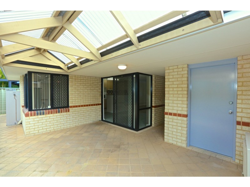 4/2 Camberwell Road, Balga WA 6061