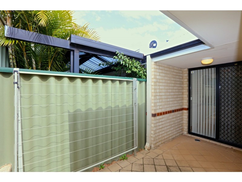 4/2 Camberwell Road, Balga WA 6061