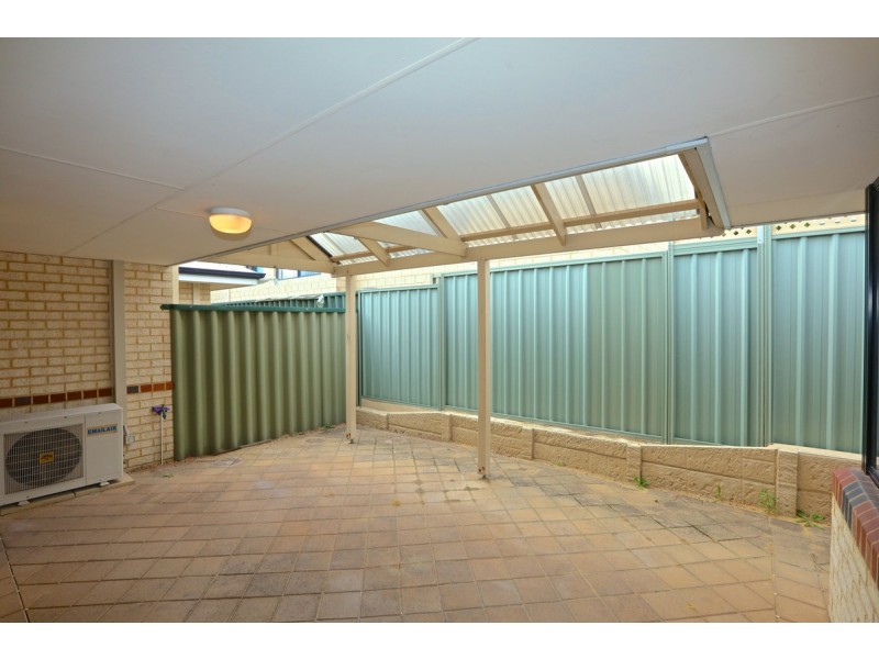 4/2 Camberwell Road, Balga WA 6061