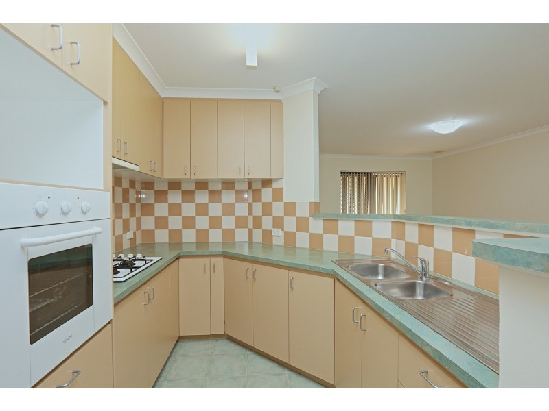 4/2 Camberwell Road, Balga WA 6061