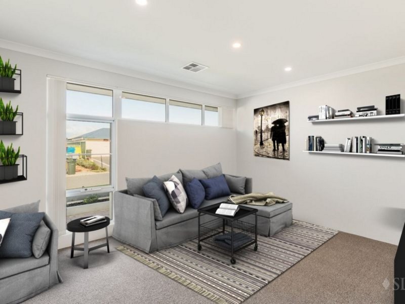 13 Campden Loop, Parmelia WA 6167