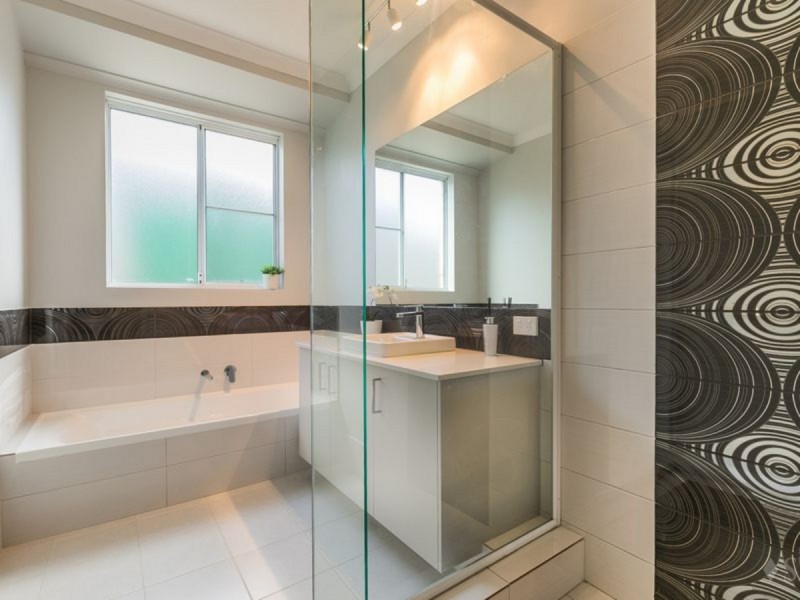 13 Campden Loop, Parmelia WA 6167