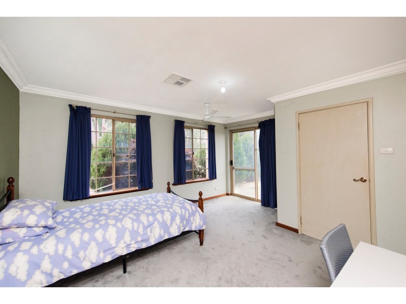 64 Kelvin Road, Wattle Grove WA 6107