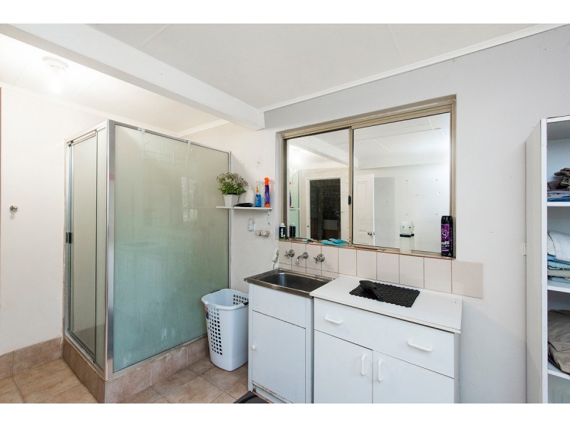 64 Kelvin Road, Wattle Grove WA 6107