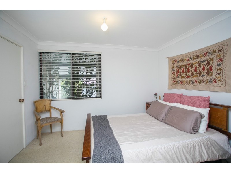 8/18 Minilya Avenue, White Gum Valley WA 6162