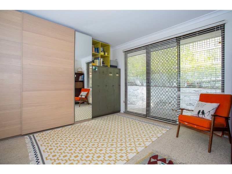 8/18 Minilya Avenue, White Gum Valley WA 6162