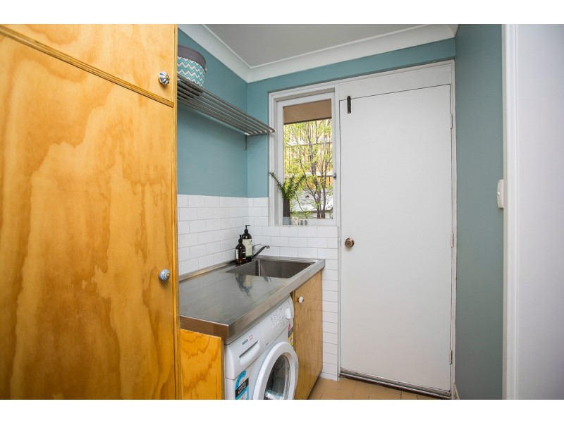 8/18 Minilya Avenue, White Gum Valley WA 6162