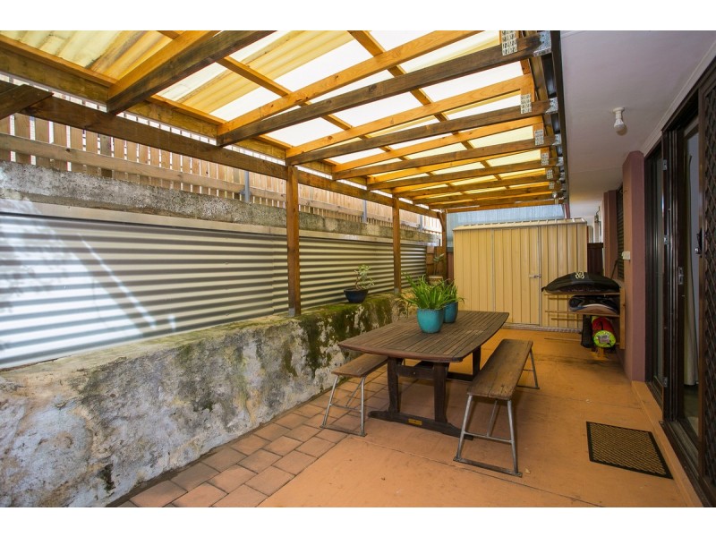 8/18 Minilya Avenue, White Gum Valley WA 6162