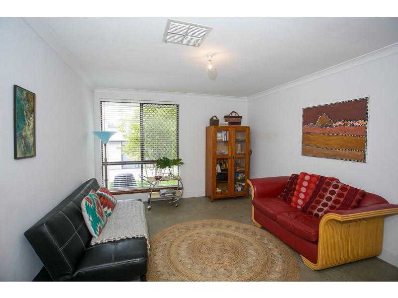 8/18 Minilya Avenue, White Gum Valley WA 6162