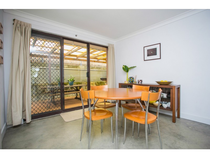 8/18 Minilya Avenue, White Gum Valley WA 6162