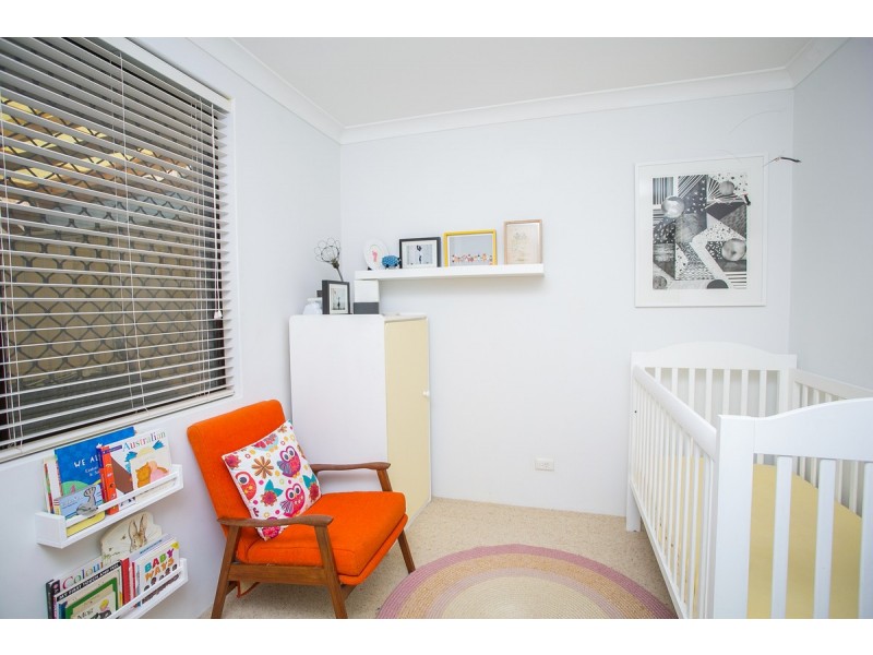 8/18 Minilya Avenue, White Gum Valley WA 6162