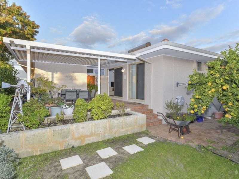 2 Frithville Road, Balcatta WA 6021