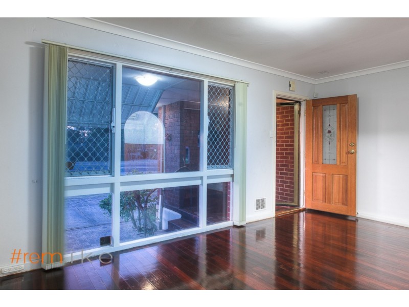 24 Girrawheen Avenue, Girrawheen WA 6064