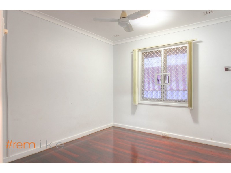 24 Girrawheen Avenue, Girrawheen WA 6064