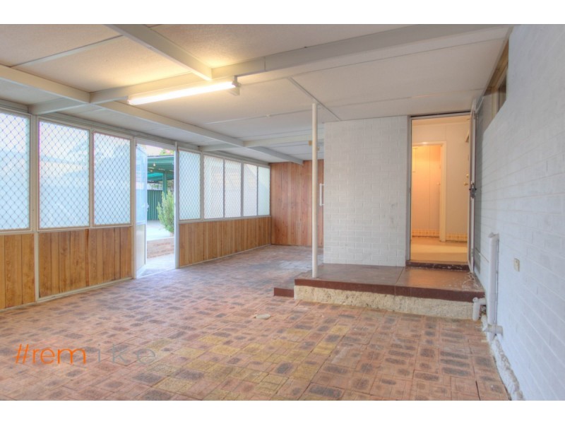 24 Girrawheen Avenue, Girrawheen WA 6064