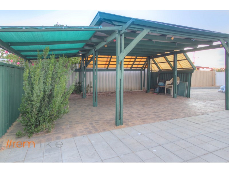 24 Girrawheen Avenue, Girrawheen WA 6064