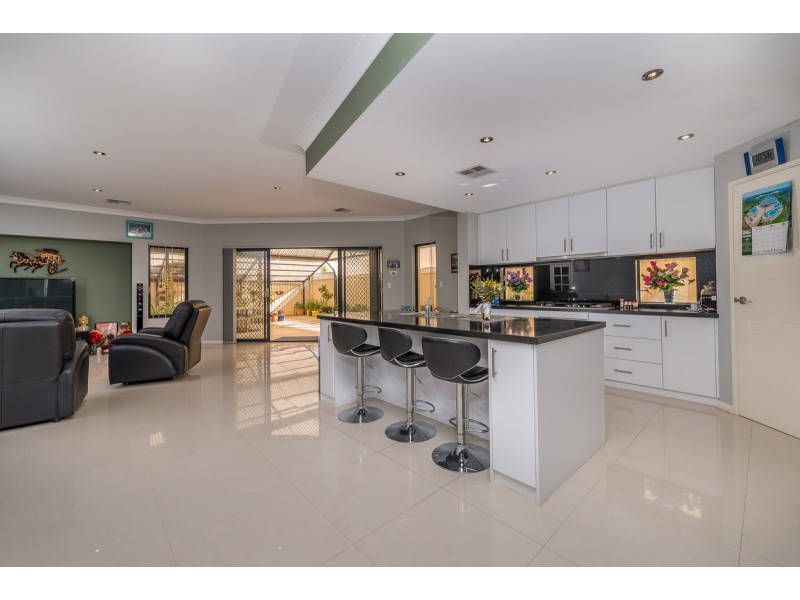 41 Mattingleys Approach, Burns Beach WA 6028
