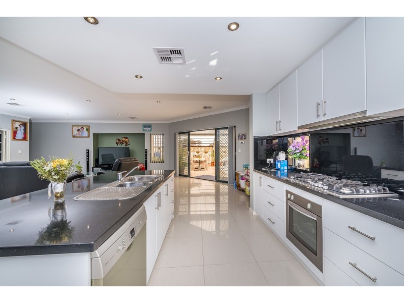 41 Mattingleys Approach, Burns Beach WA 6028