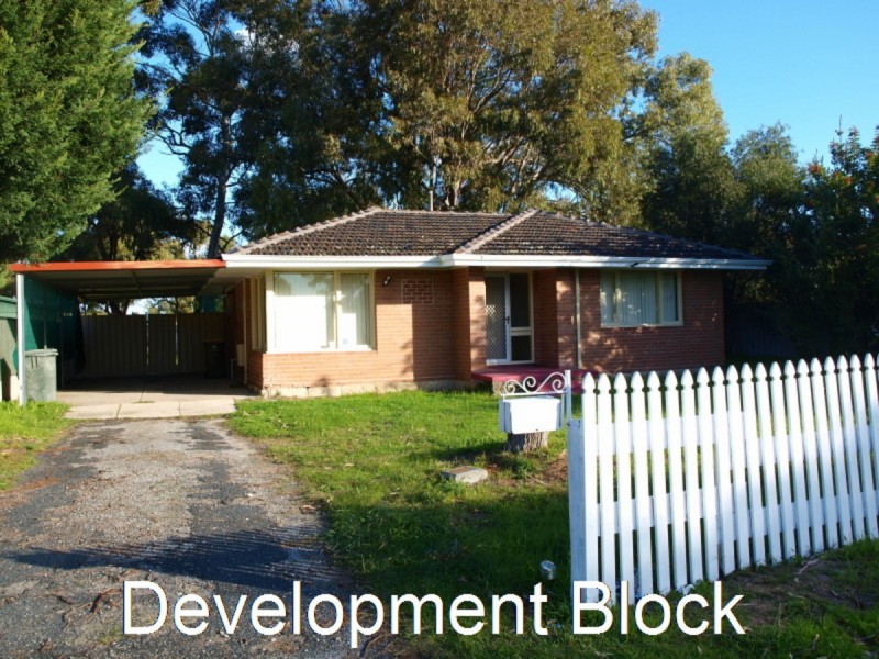 8 Connell Way, Girrawheen WA 6064